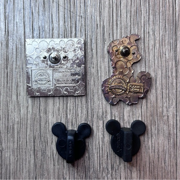 Pinocchio Disney Authentic Pins - Picture 3 of 3